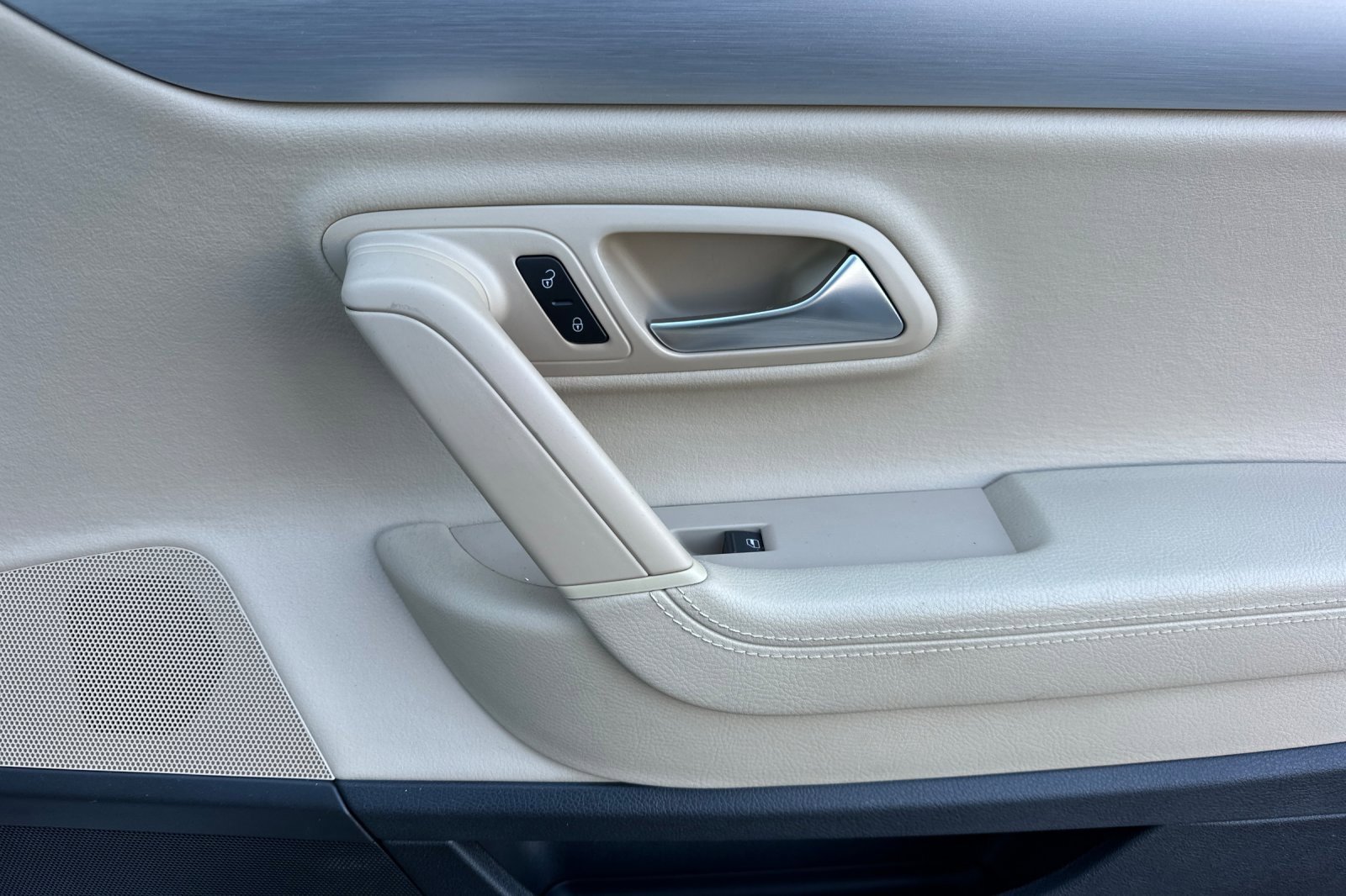 Used 2015 Volkswagen CC Sport image 18