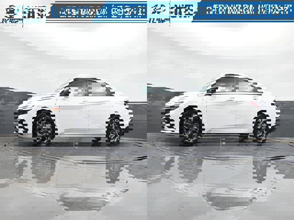 New 2025 Hyundai Elantra Sport image 45