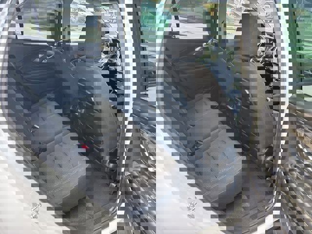 Used 2024 GMC Terrain SLE AWD/4WD image 27