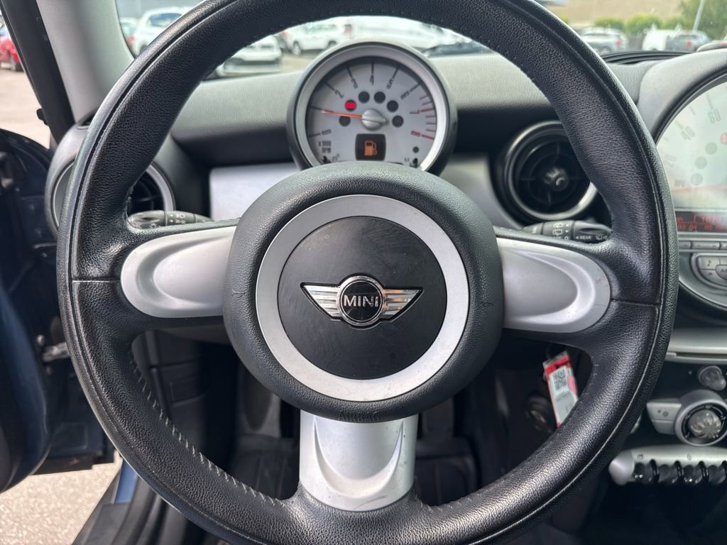 Used 2009 MINI Cooper Clubman Hardtop FWD image 8