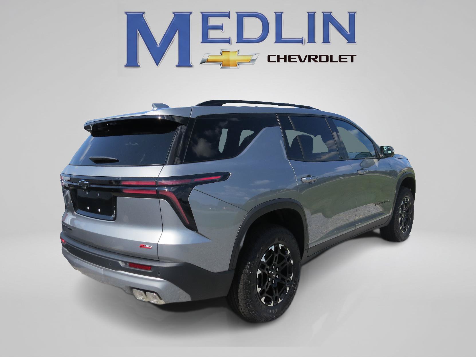 New 2027 Chevrolet Traverse Z71 w/ Driver Confidence Package AWD/4WD image 3