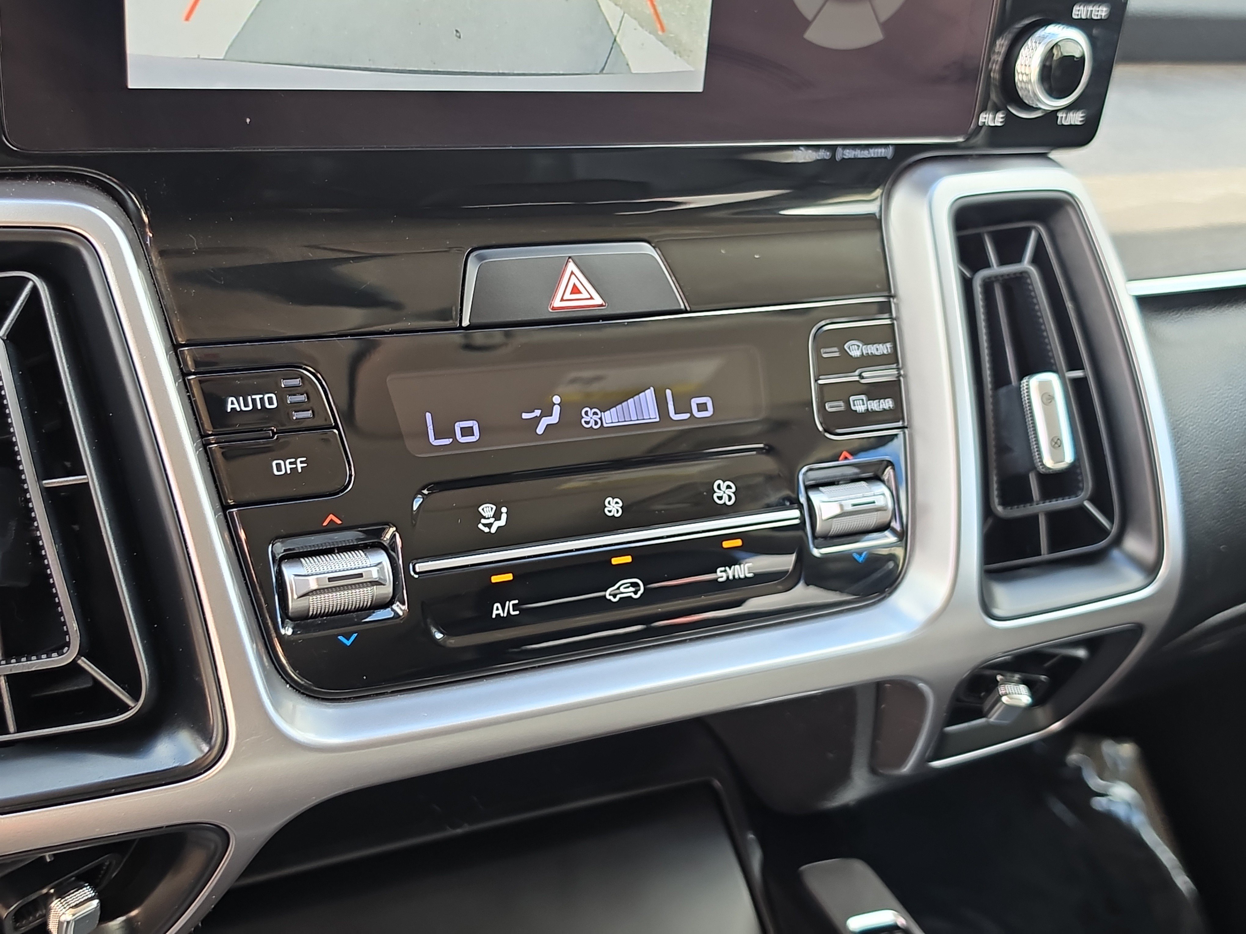 Used 2023 Kia Sorento S AWD/4WD image 24