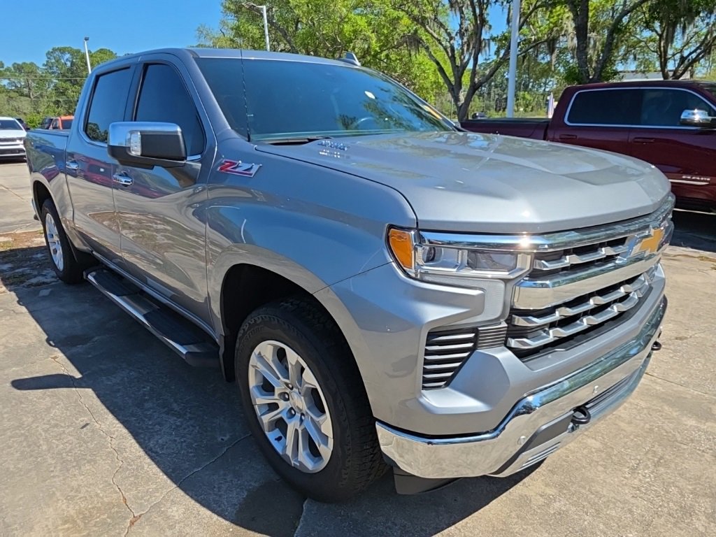 Used 2023 Chevrolet Silverado 1500 LTZ w/ LTZ Premium Package image 11