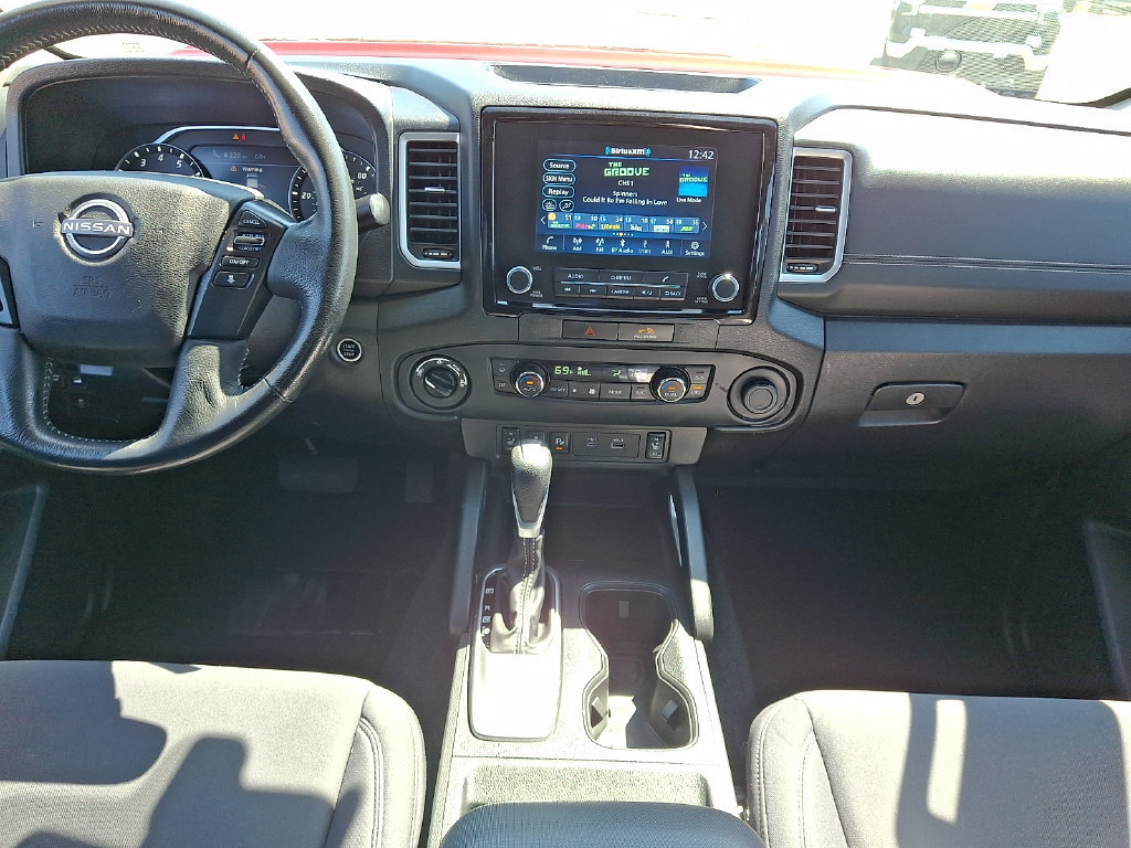Used 2023 Nissan Frontier SV w/ Technology Package AWD/4WD image 16