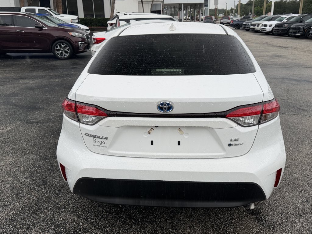 Used 2025 Toyota Corolla LE FWD image 6