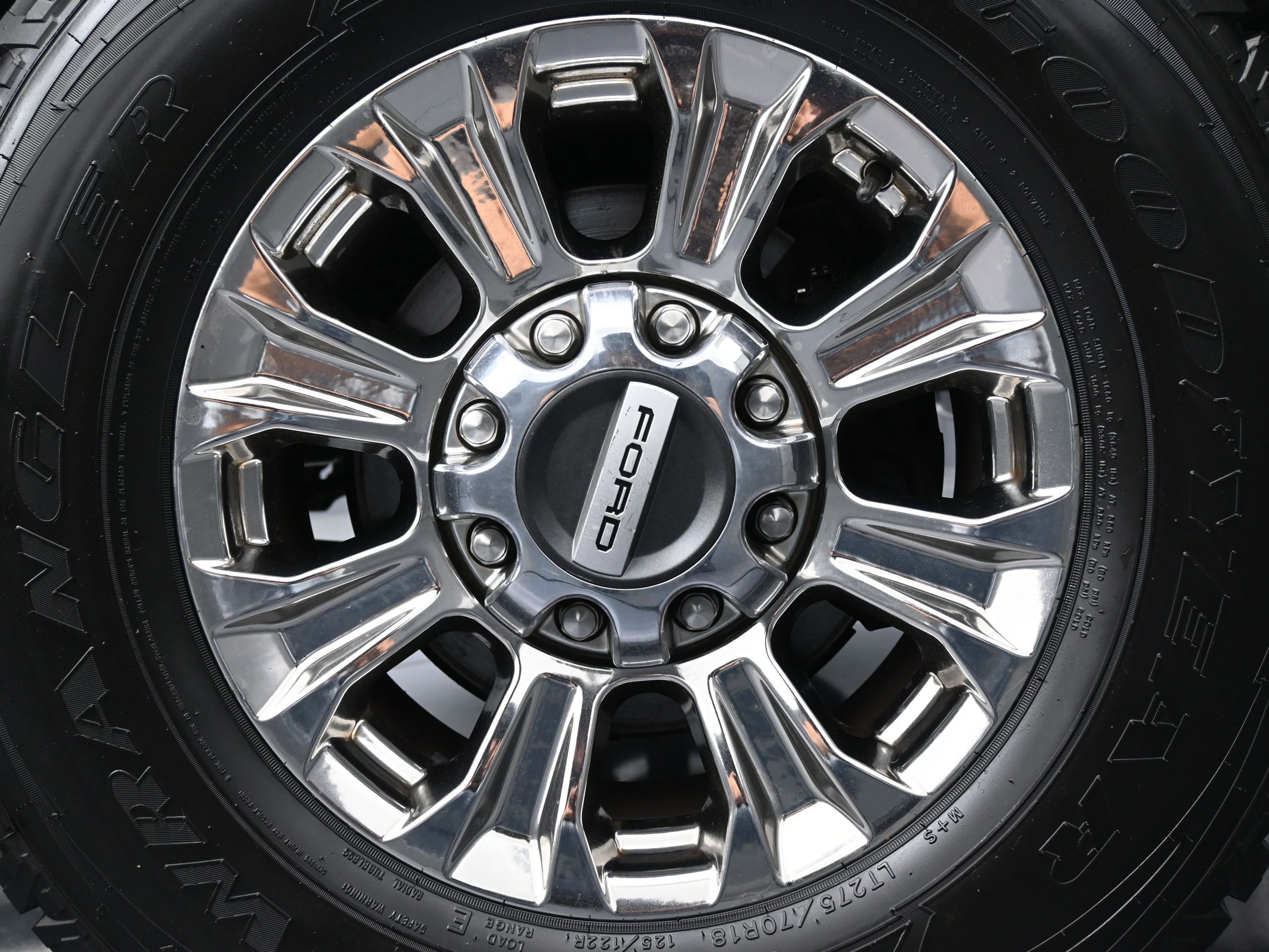 Used 2017 Ford F350 Lariat w/ Lariat Ultimate Package image 10