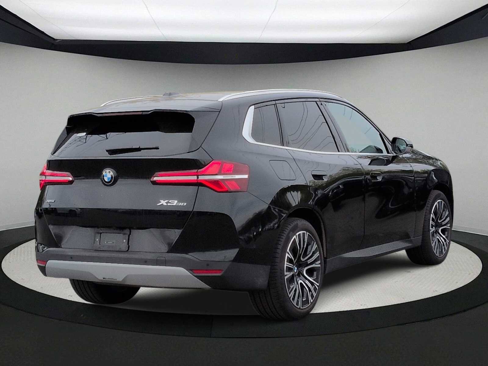 Used 2025 BMW X3 xDrive30i w/ Premium Package AWD/4WD image 8