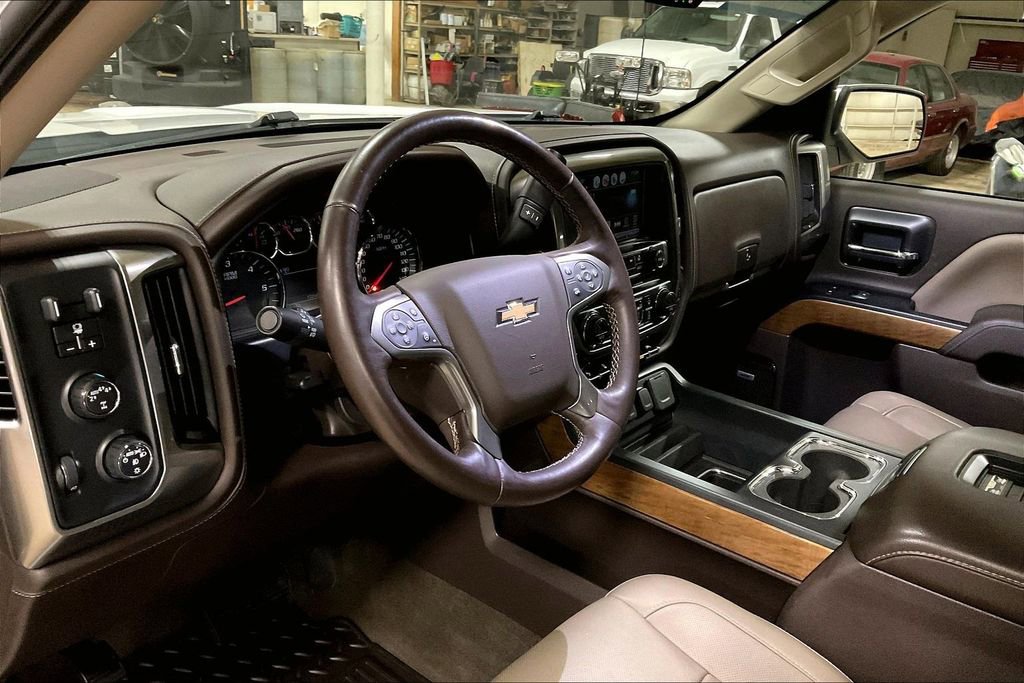 Used 2018 Chevrolet Silverado 1500 LTZ w/ Sport Package AWD/4WD image 13