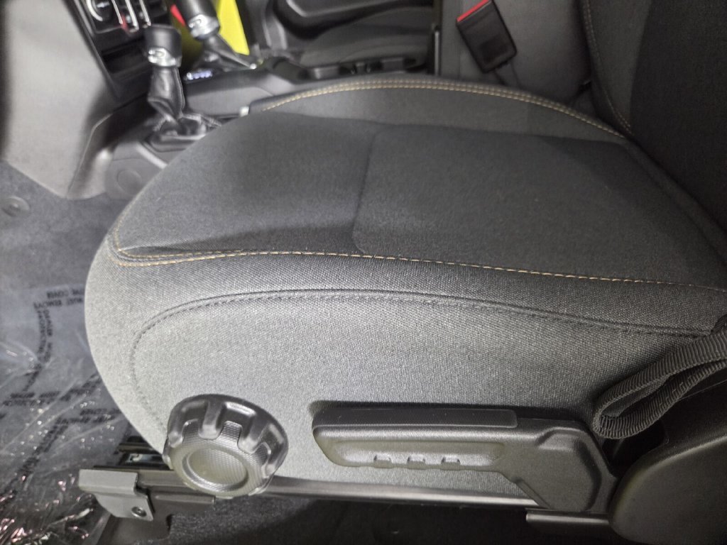 Used 2024 Jeep Wrangler Sport AWD/4WD image 12