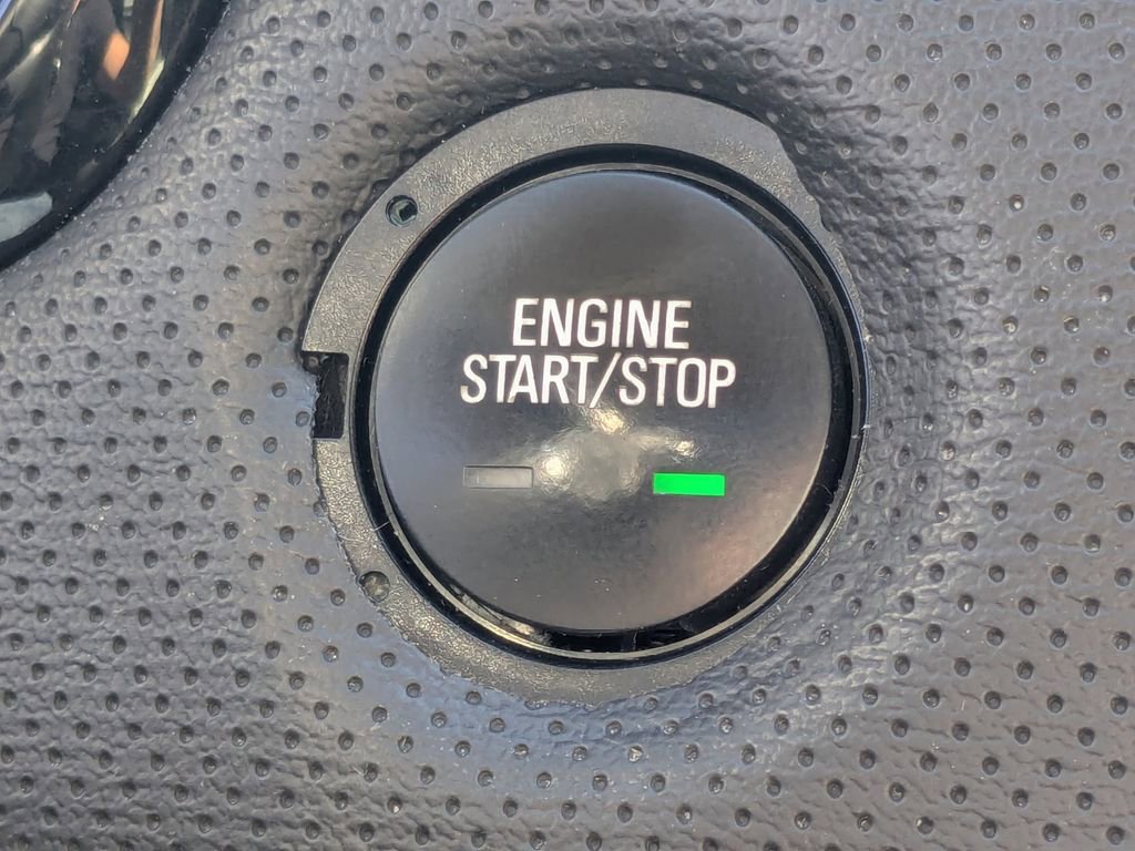 Used 2017 Cadillac XT5 Luxury w/ Advanced Security Package image 17