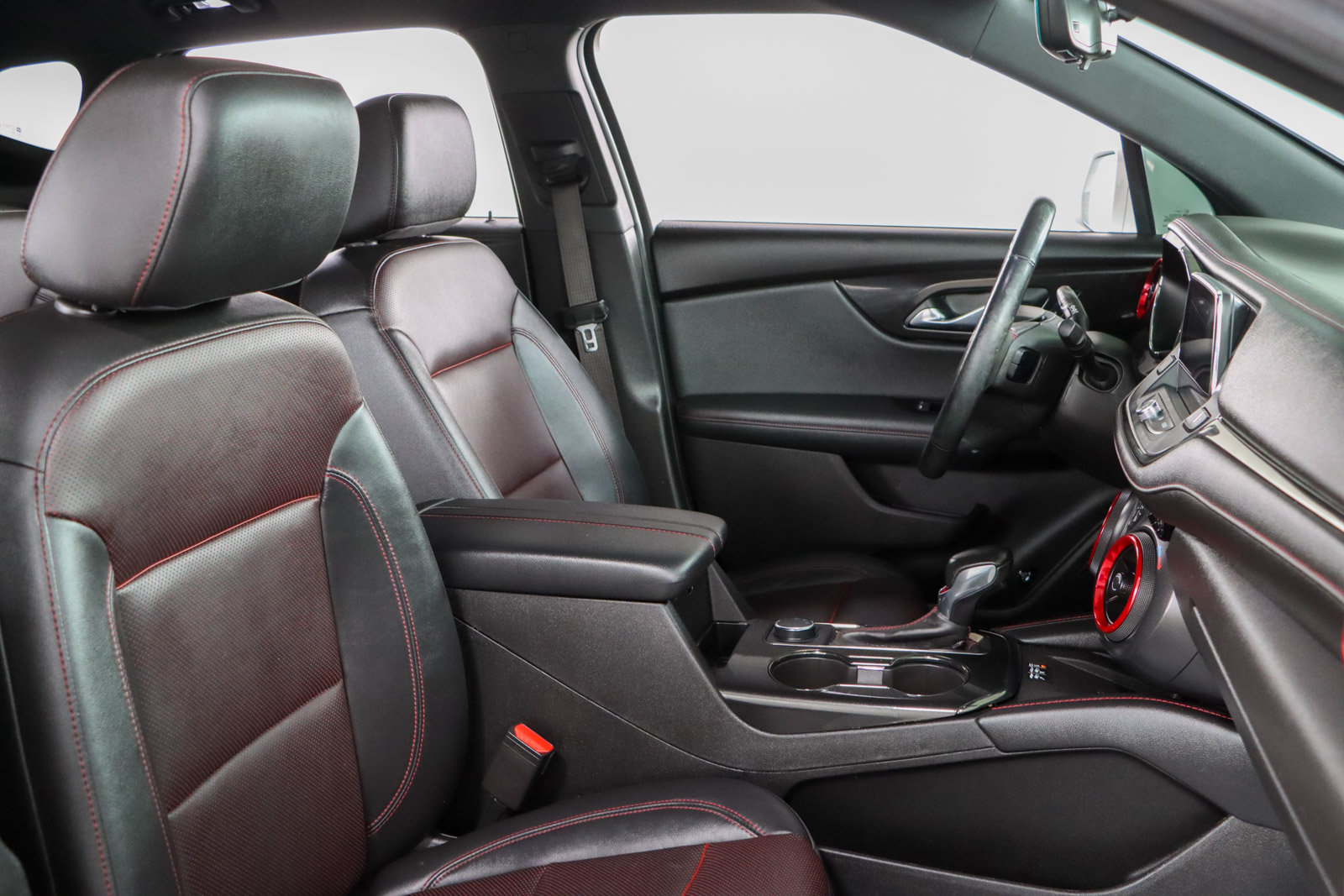 Used 2019 Chevrolet Blazer RS FWD image 28