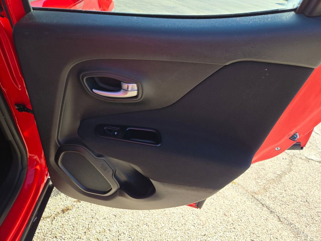 Used 2021 Jeep Renegade Sport AWD/4WD image 11