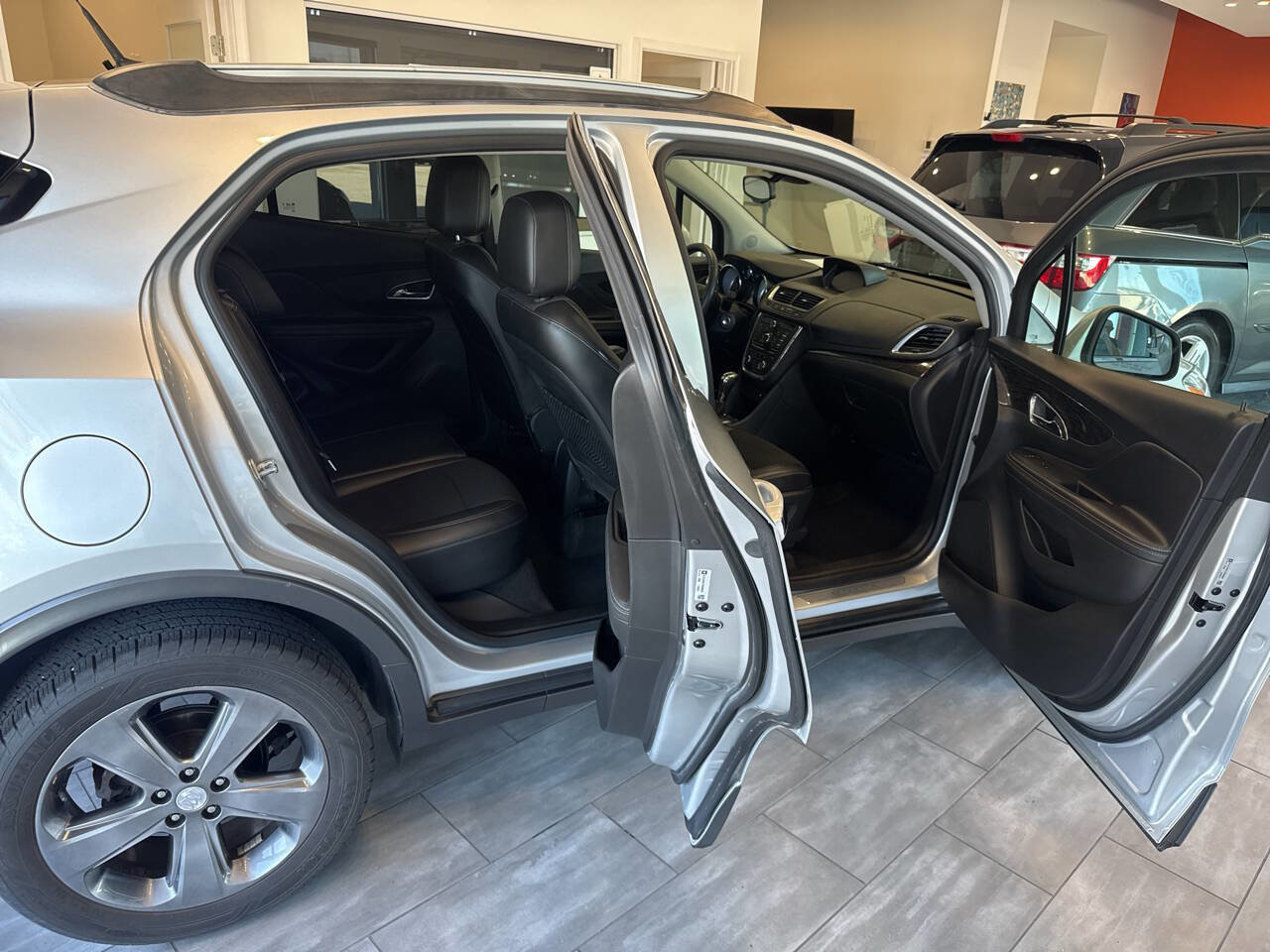 Used 2014 Buick Encore FWD image 13