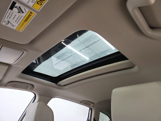 Used 2017 Honda CR-V Touring image 21