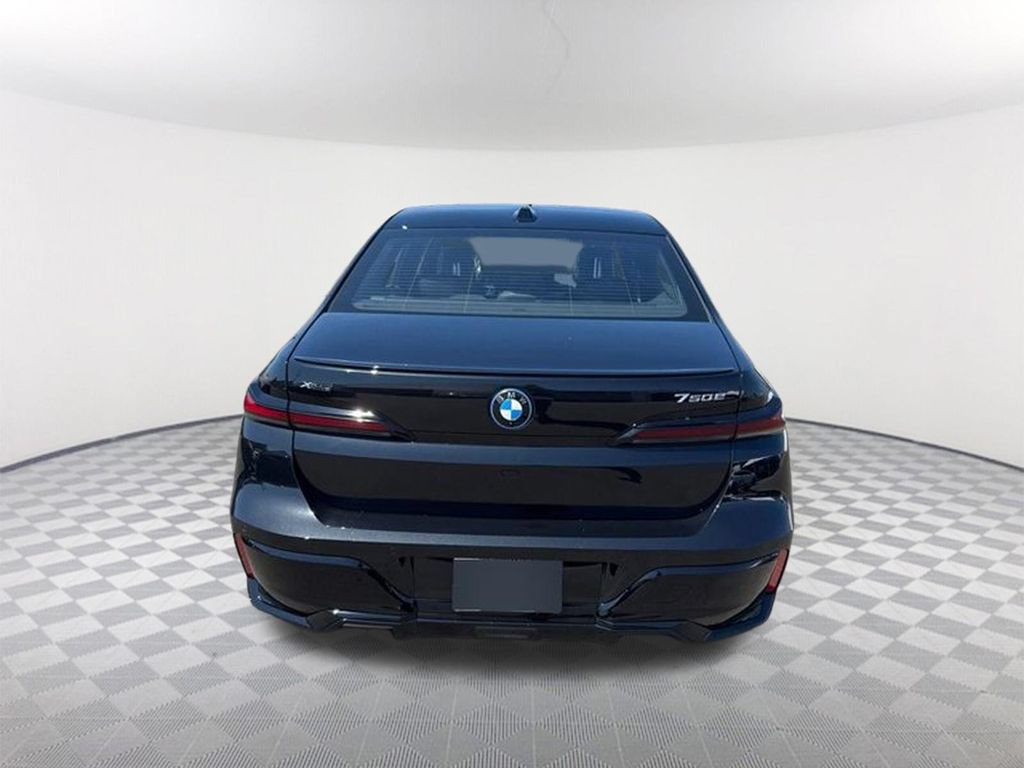 New 2026 BMW 750e xDrive AWD/4WD image 6