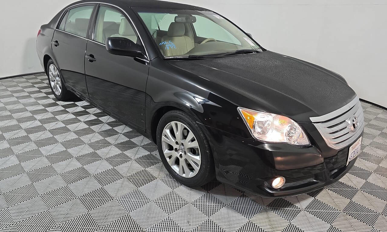 Used 2008 Toyota Avalon XLS FWD image 2