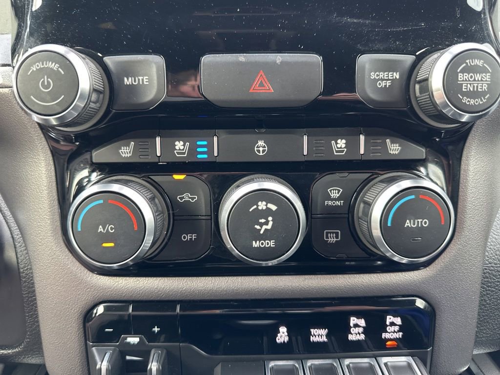 Used 2020 RAM 1500 Laramie w/ Sport Appearance Package image 25