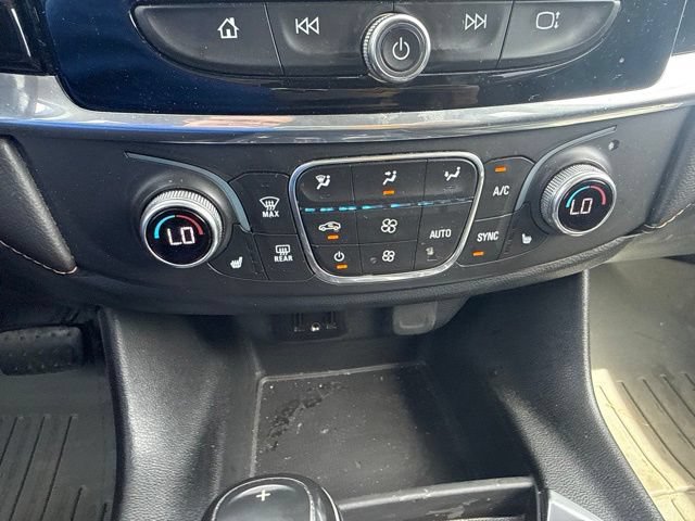 Used 2020 Chevrolet Traverse LT AWD/4WD image 25