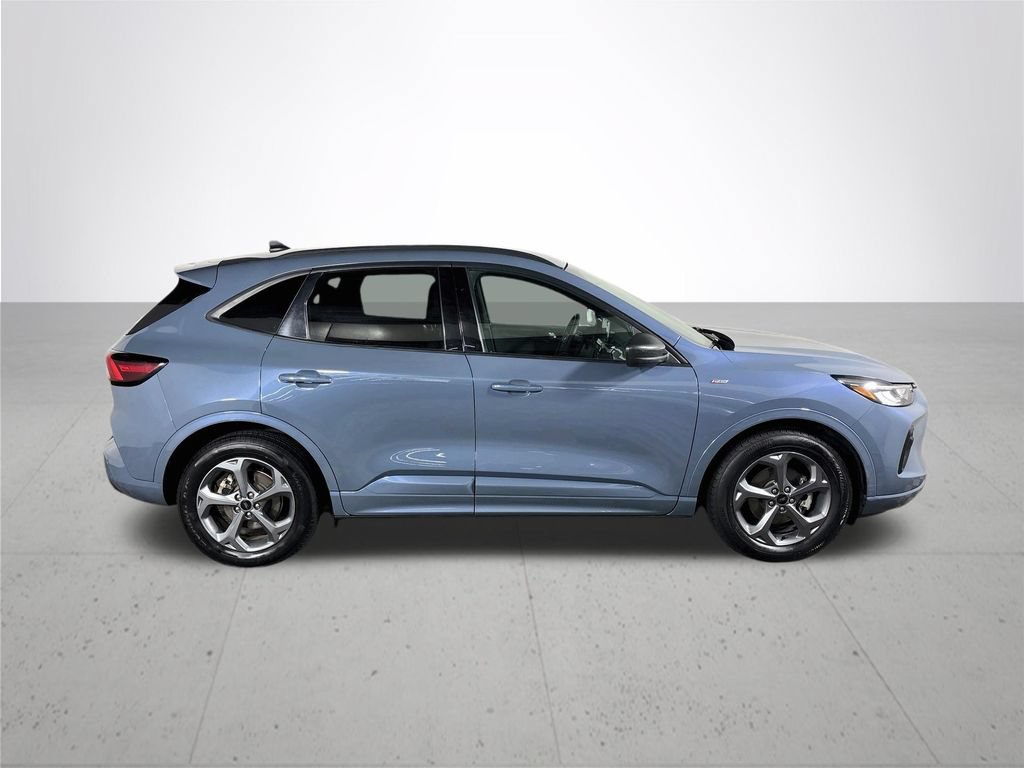 Used 2023 Ford Escape ST-Line FWD image 5