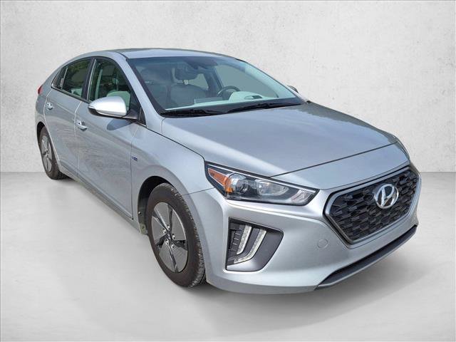 Used 2020 Hyundai Ioniq SE FWD image 3