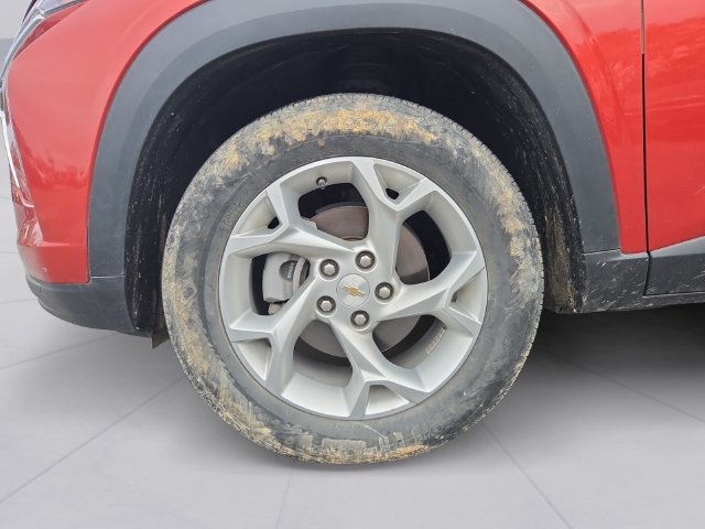 Certified 2024 Chevrolet Trax LS w/ LS Convenience Package FWD image 9
