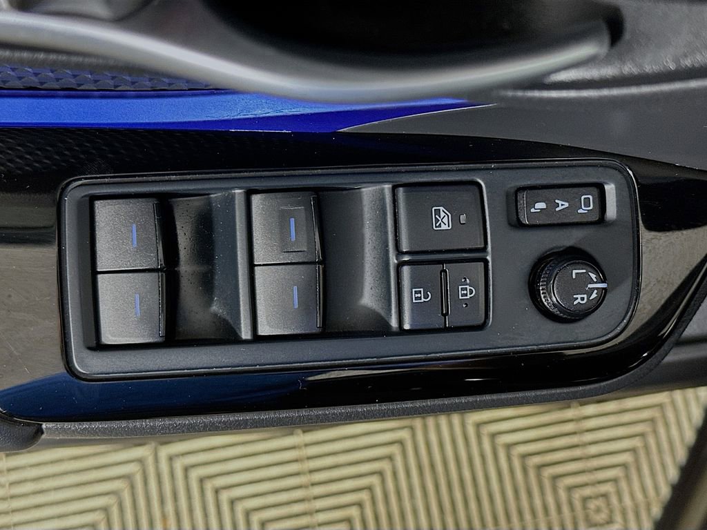 Used 2021 Toyota C-HR XLE FWD image 20