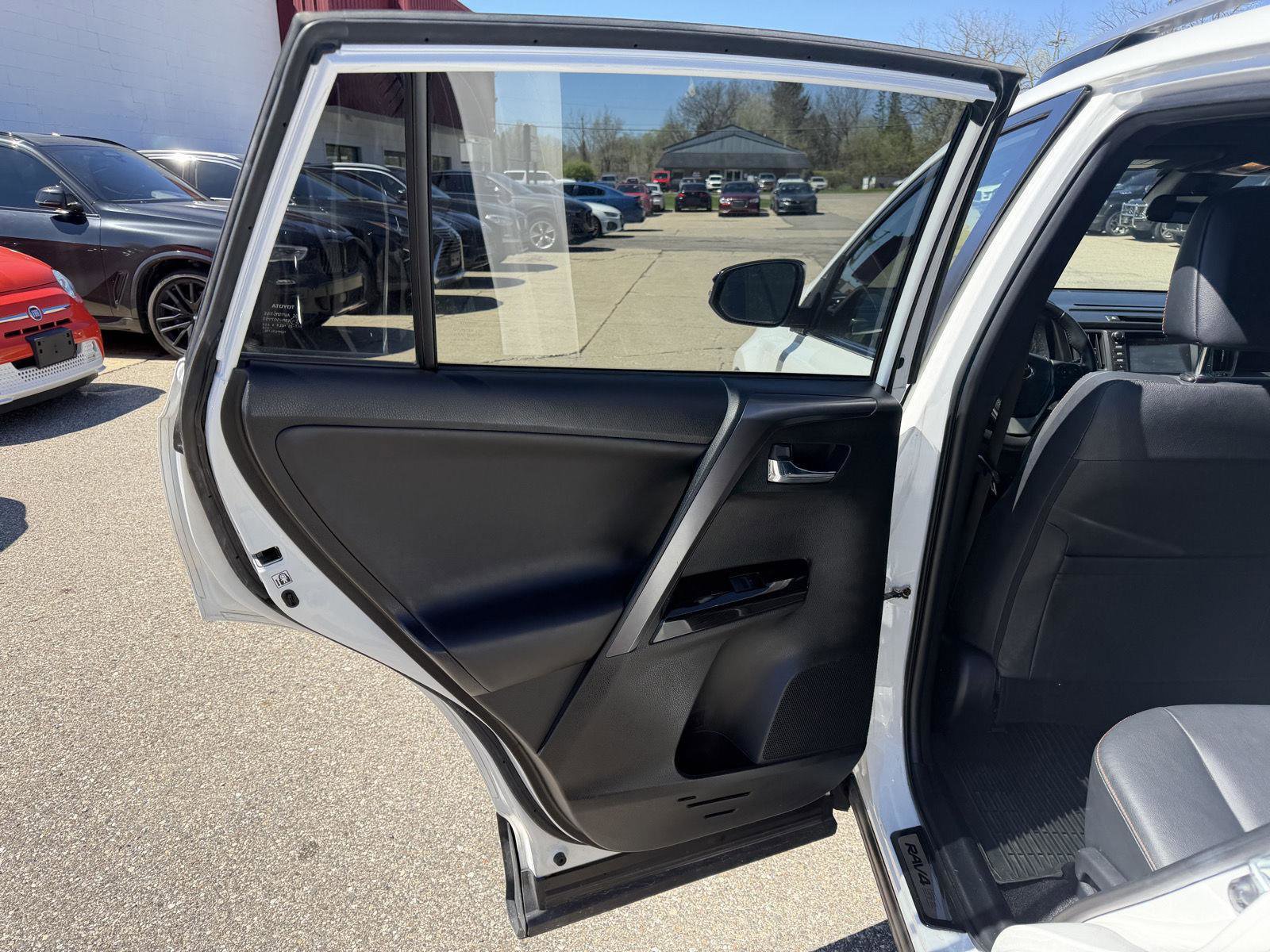 Used 2017 Toyota RAV4 SE w/ Advanced Technology Package AWD/4WD image 22