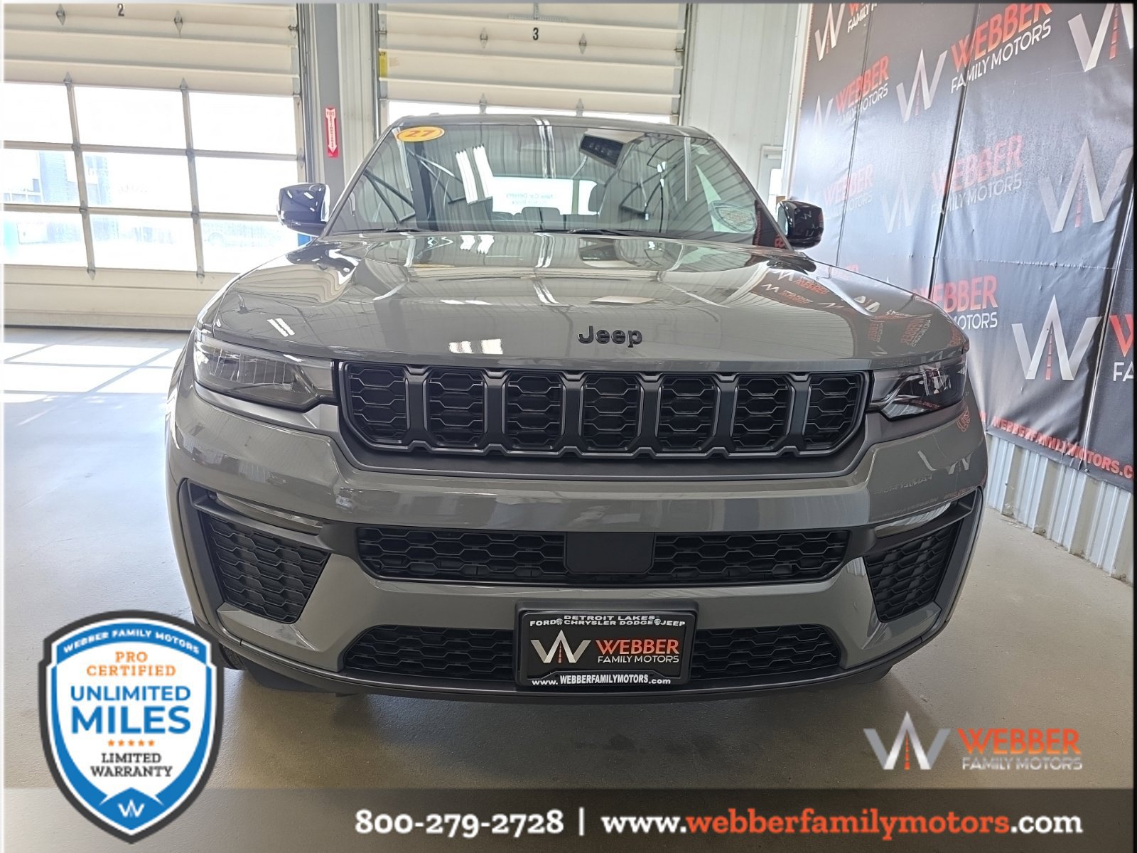 New 2027 Jeep Grand Cherokee Limited AWD/4WD image 2
