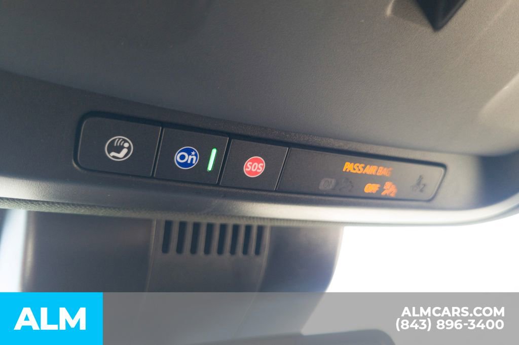 Used 2025 GMC Yukon XL Denali RWD image 18