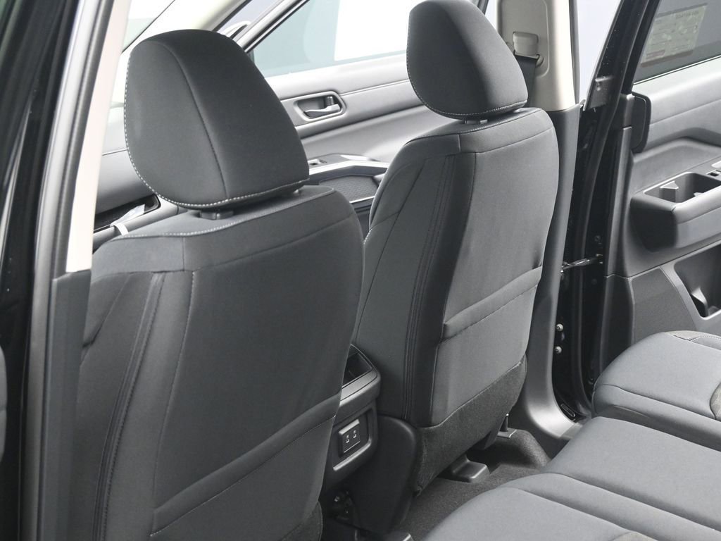 New 2026 Nissan Pathfinder SV image 18