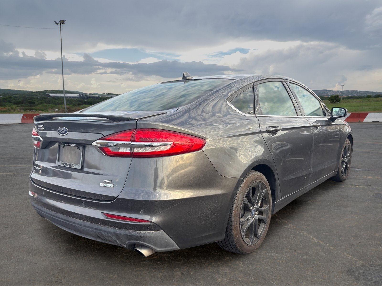 Used 2019 Ford Fusion SE w/ Equipment Group 151A FWD image 3