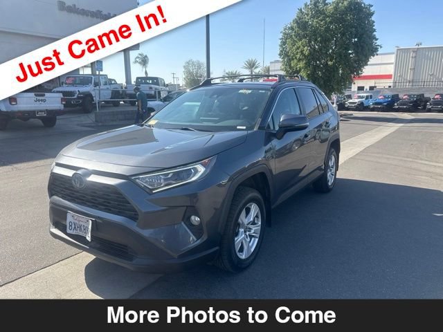 Used 2021 Toyota RAV4 XLE AWD/4WD image 1