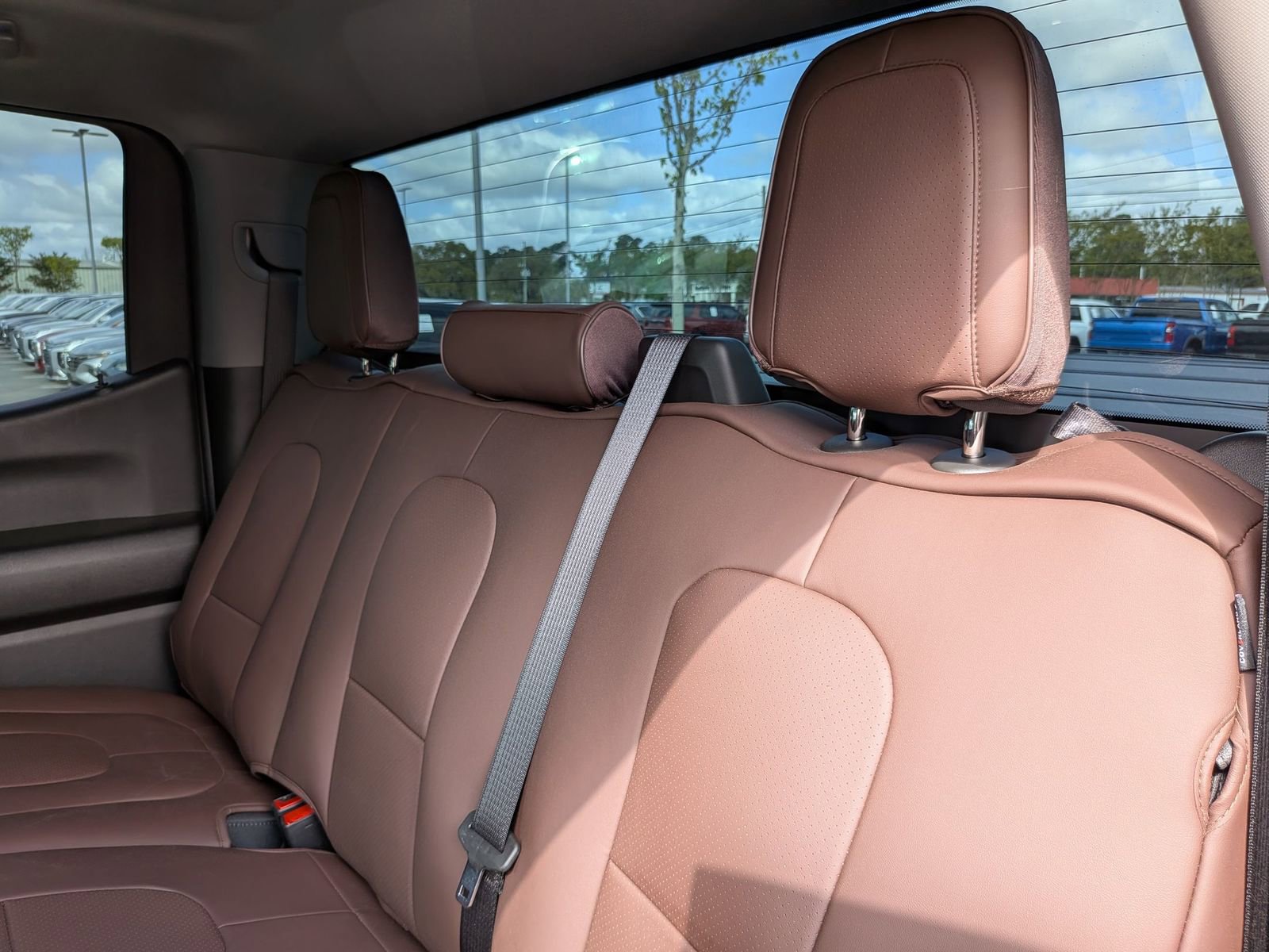 Used 2026 Chevrolet Silverado 1500 Custom Trail Boss w/ Dark Appearance Package AWD/4WD image 27