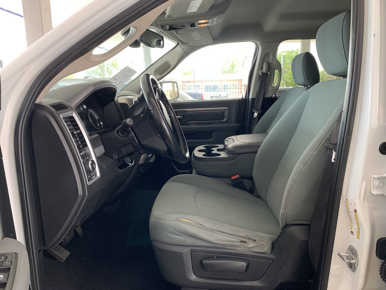 Used 2014 RAM 2500 SLT w/ Luxury Group AWD/4WD image 8