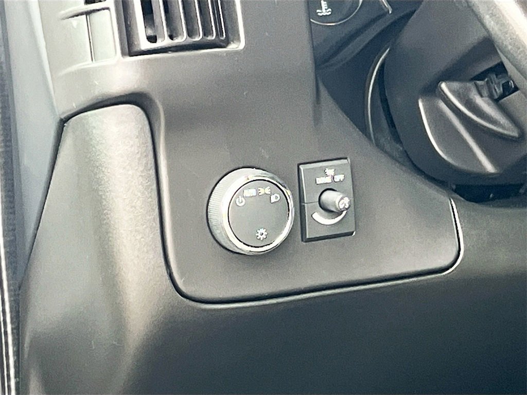 Used 2023 GMC Savana 2500 w/ Driver Convenience Package image 10