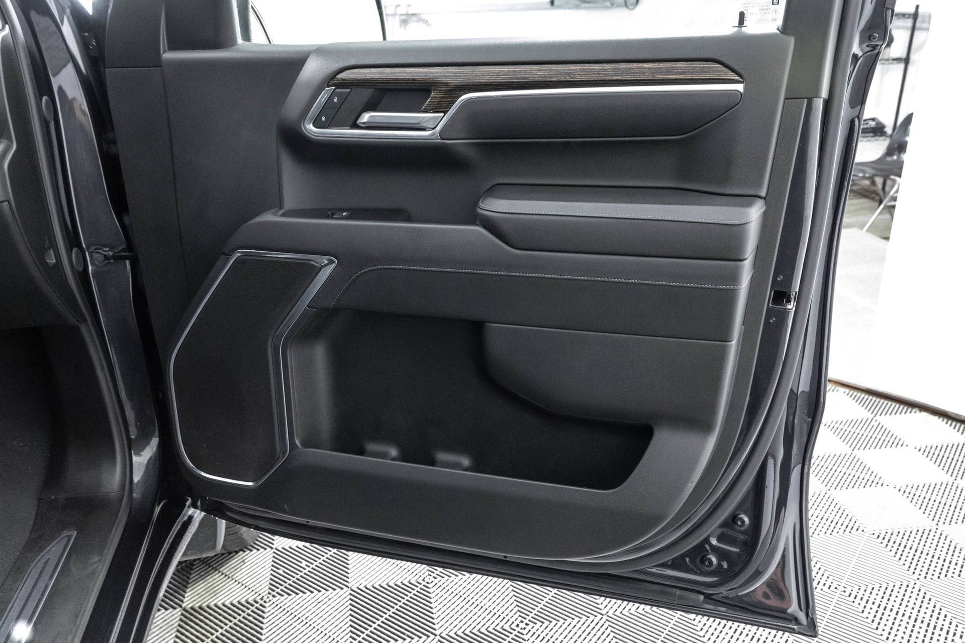 Used 2024 GMC Sierra 1500 Elevation AWD/4WD image 42