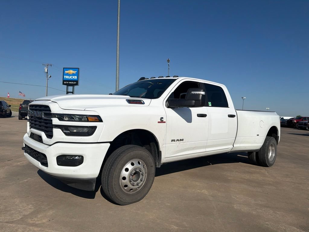 Used 2025 RAM 3500 Big Horn AWD/4WD image 5