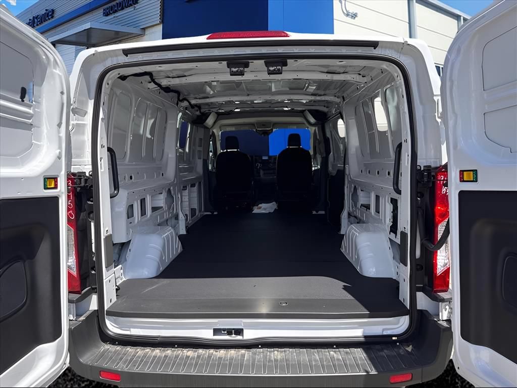 Used 2024 Ford Transit 150 Low Roof RWD image 26