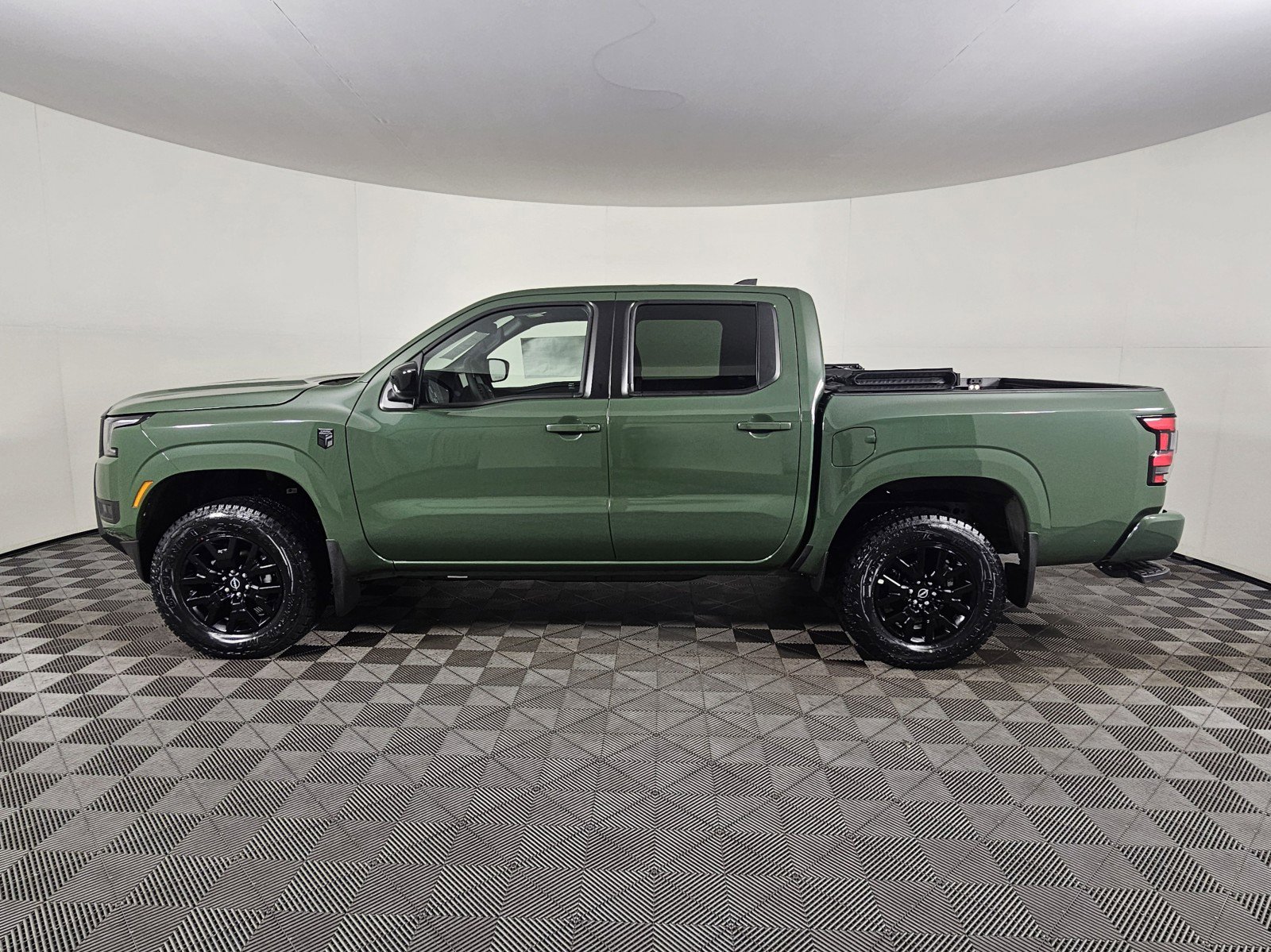 New 2026 Nissan Frontier SV image 8
