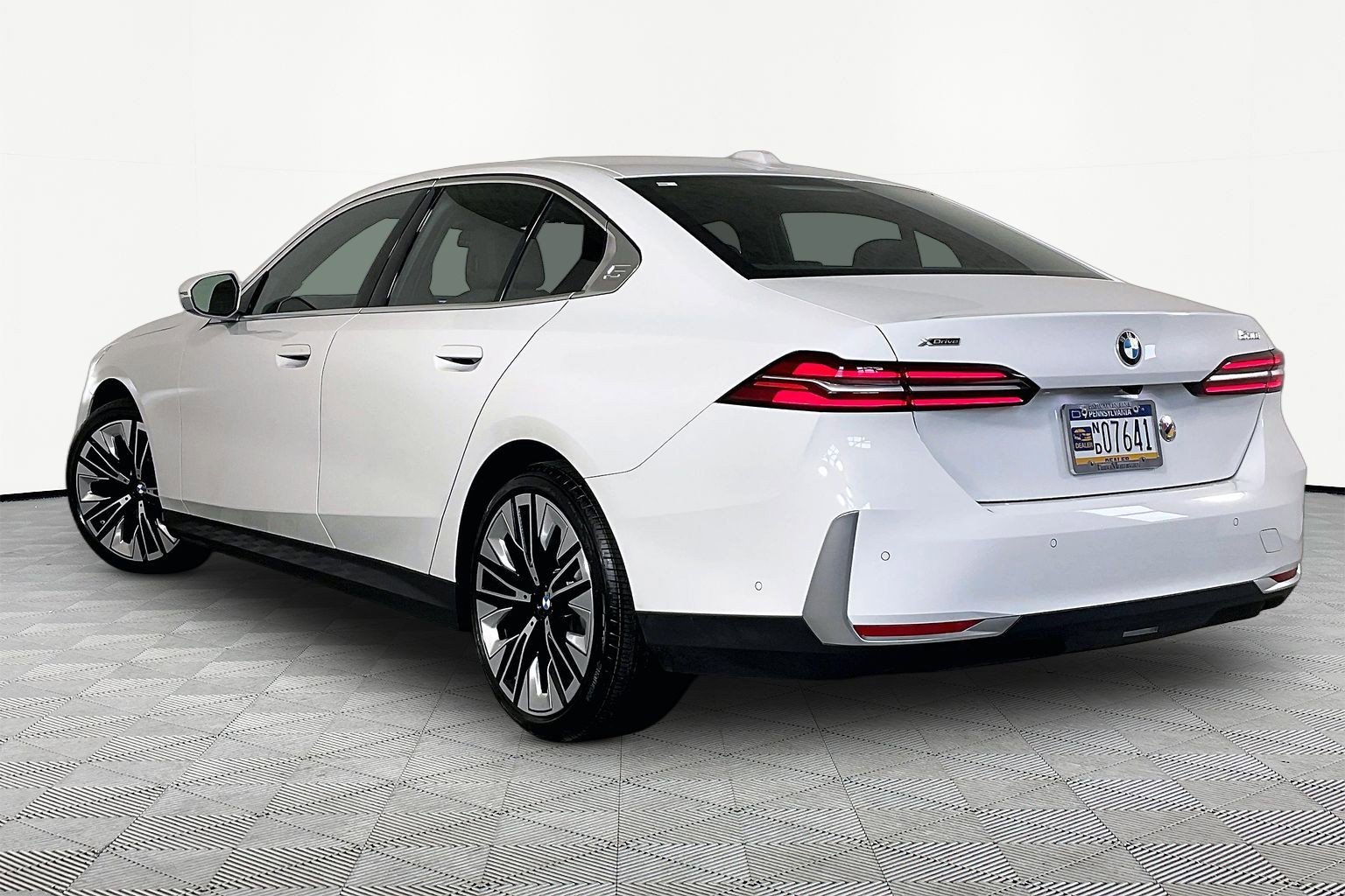 New 2026 BMW 530i xDrive image 5