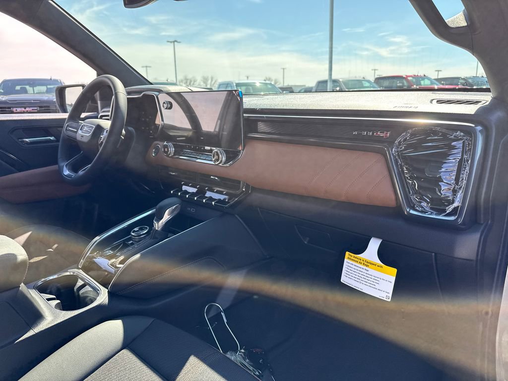 New 2026 GMC Canyon AT4 image 38