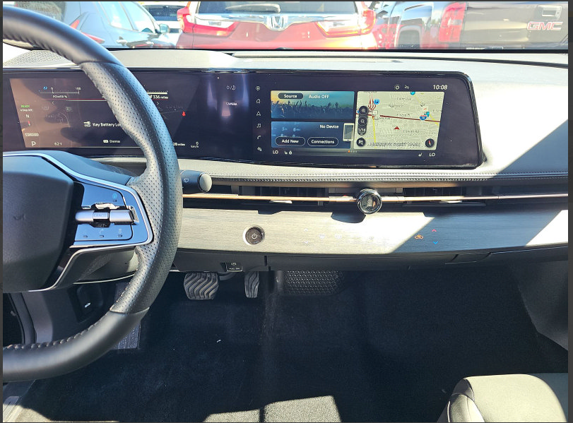 Used 2023 Nissan Ariya AWD image 9