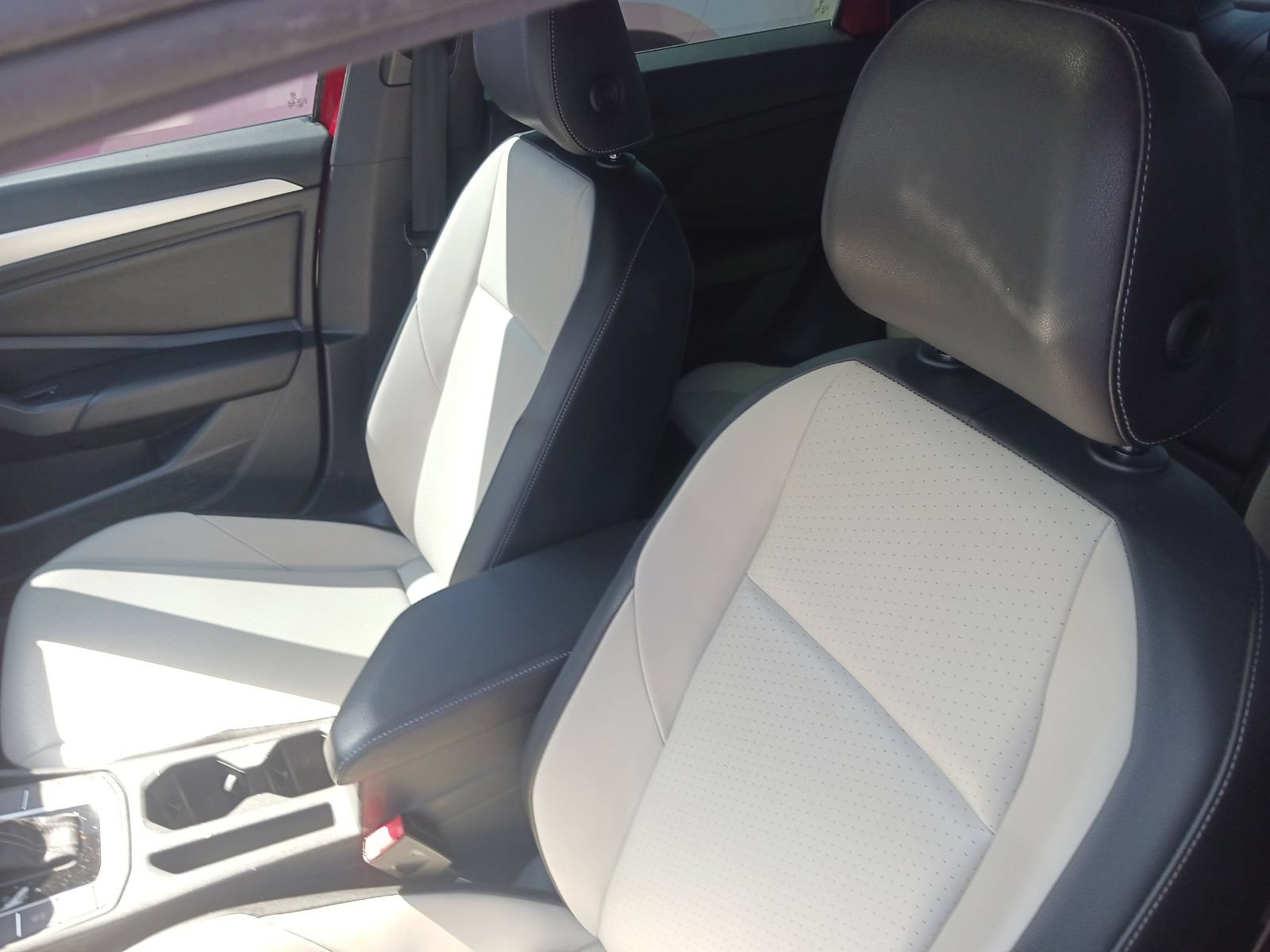 Used 2019 Volkswagen Jetta R-Line FWD image 5