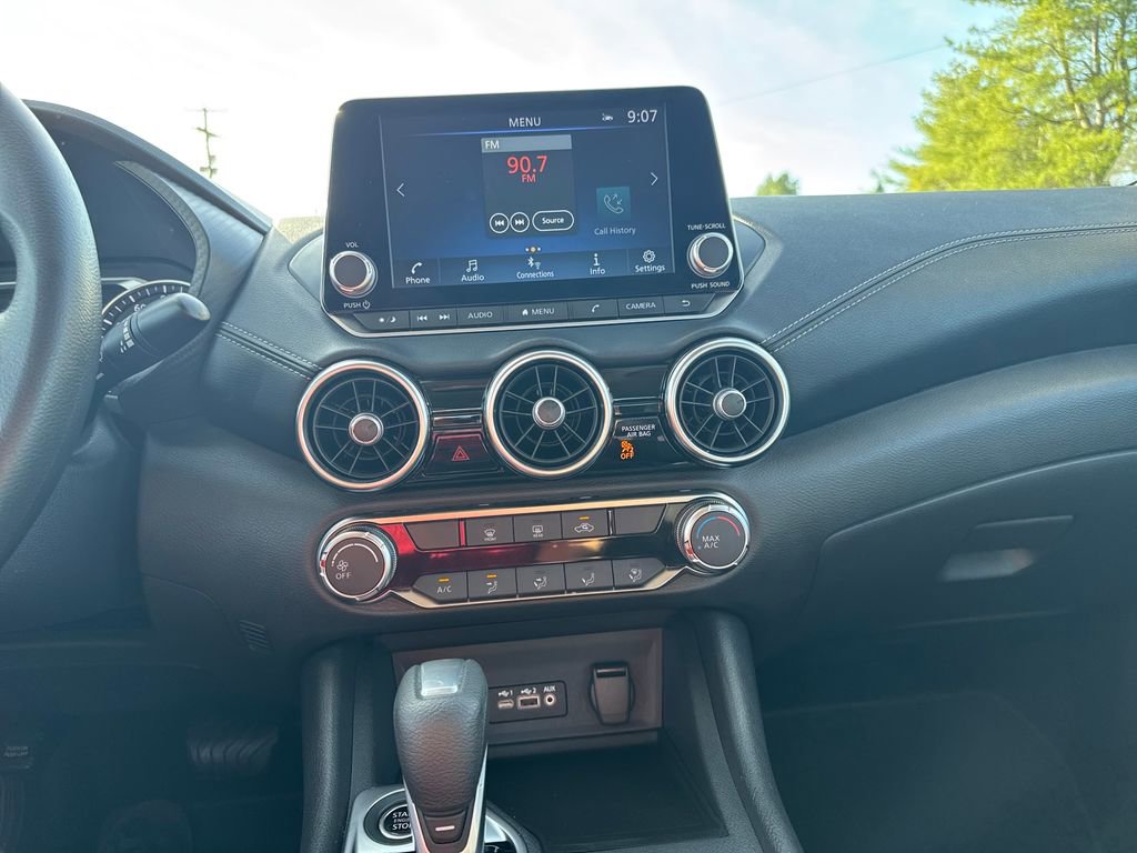 Used 2025 Nissan Sentra SV image 19