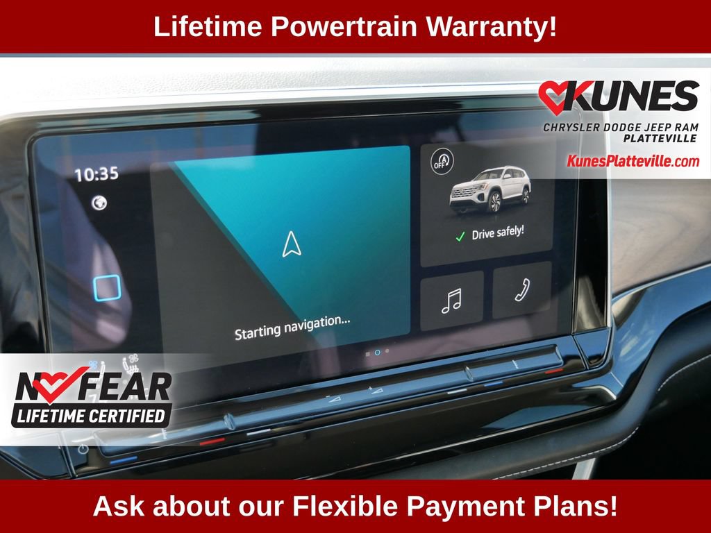 Used 2025 Volkswagen Atlas SE AWD/4WD image 24