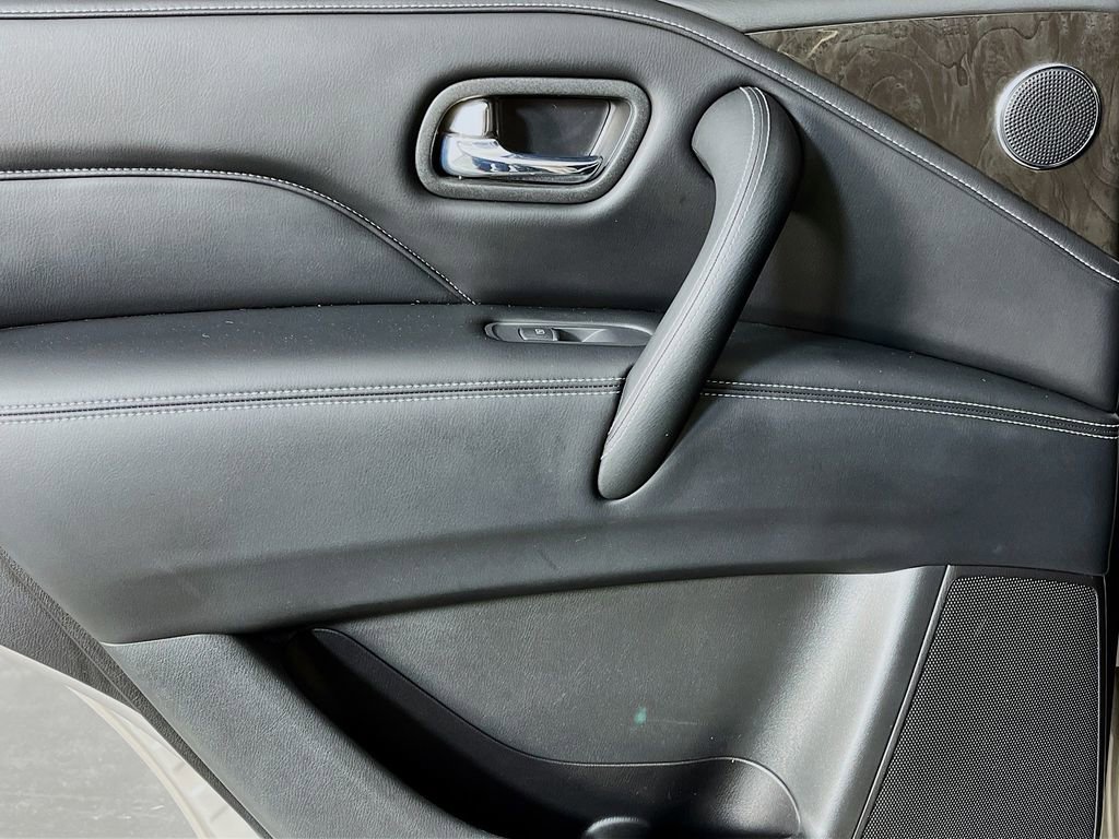 Used 2022 INFINITI QX80 Luxe w/ Cargo Package image 33