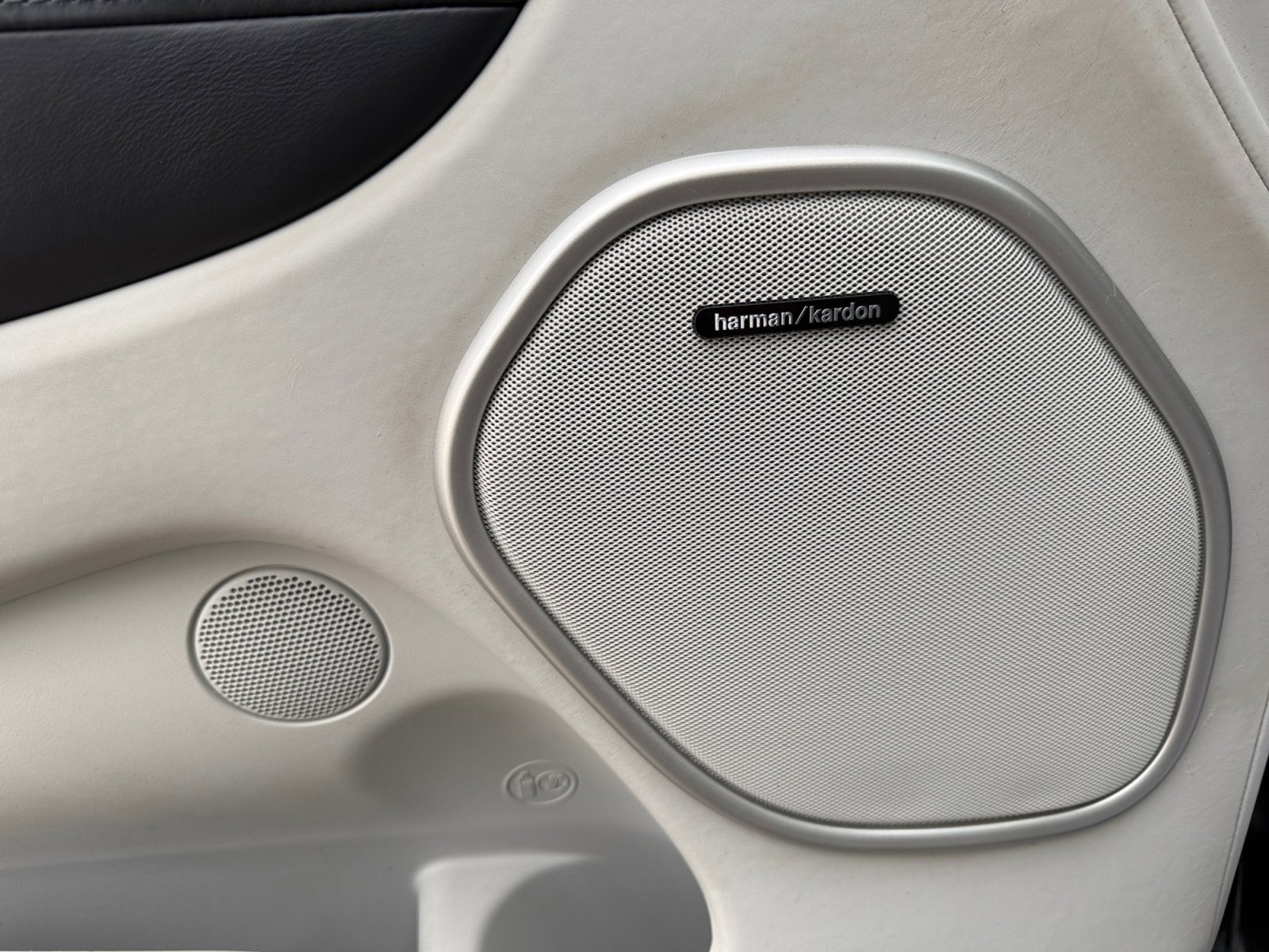 Used 2019 Jeep Grand Cherokee Summit image 18