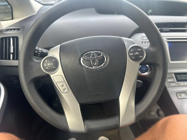 Used 2015 Toyota Prius Two FWD image 16