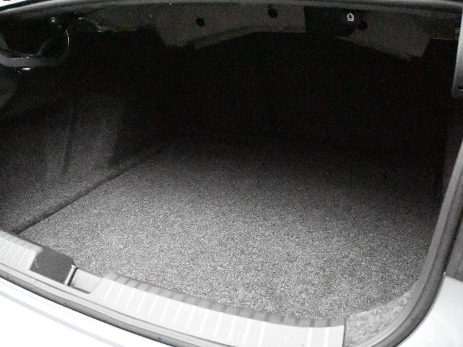 Used 2023 Volkswagen Jetta SE FWD image 11