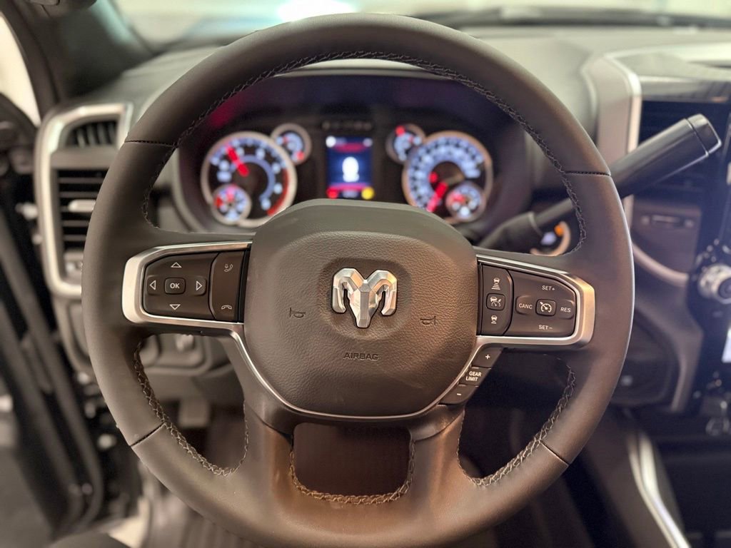 New 2026 RAM 2500 Big Horn AWD/4WD image 25